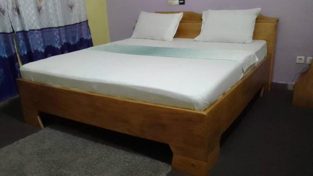 Chambre Classique Котону Стая снимка